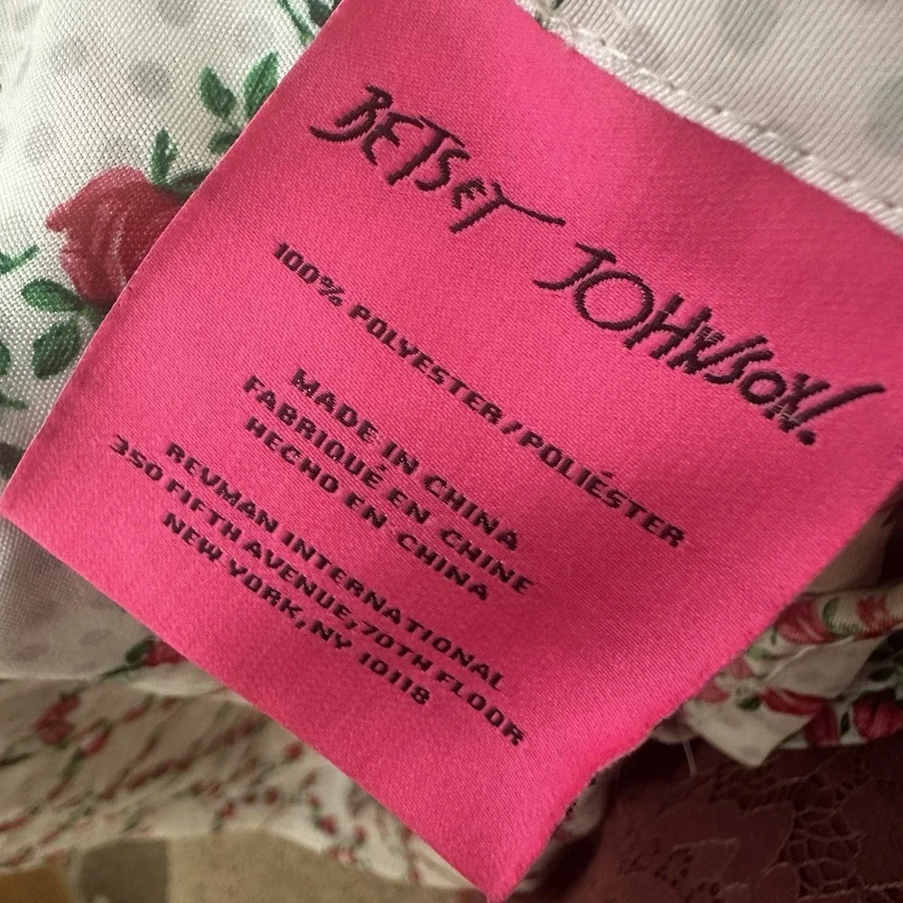 Betsey Johnson Pink and Red Floral Queen Top Sheet And Pillowcase Microfiber